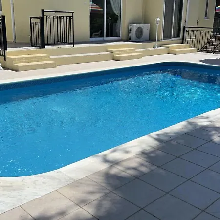 Villa 4 Bedroom - Huge Outdoor ! Private Pool ! Pegeia