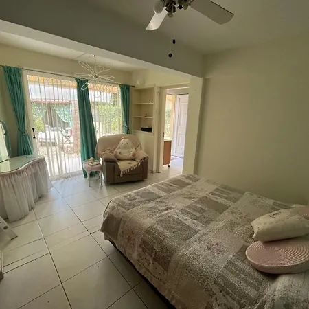 Villa 4 Bedroom - Huge Outdoor ! Private Pool ! *