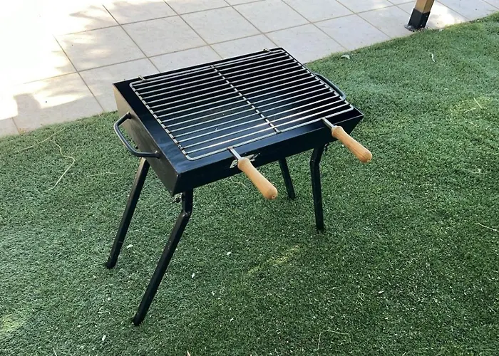 Vila 4 Bedroom - Huge Outdoor ! Private Pool ! Pegeia