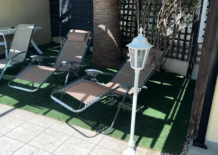 4 Bedroom - Huge Outdoor ! Private Pool ! Pegeia